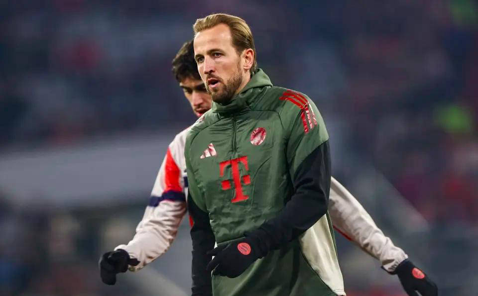 凯恩双响加持18岁新星传射，拜仁总比分10-2完胜意甲劲旅挺进欧冠8强